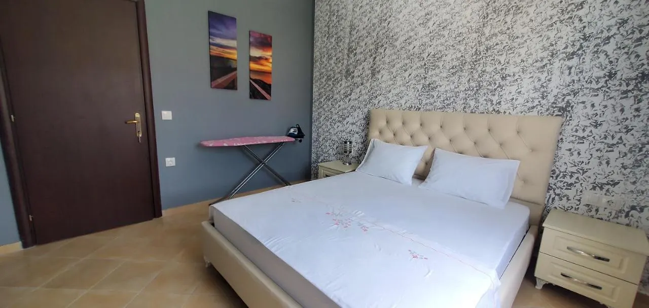 Skapeta Apartments Саранда