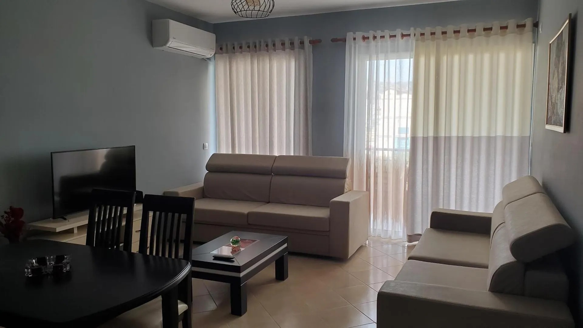 Skapeta Apartments Sarande 0*,